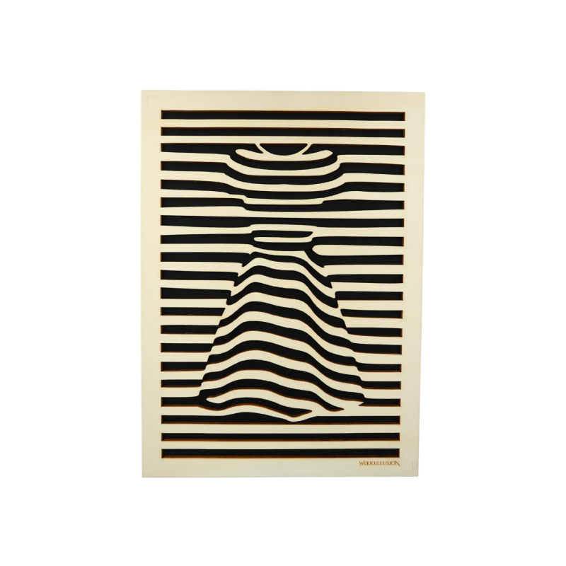 Tableau cadre personnalisable d’une silhouette en bois découpé et gravé vue de face Woodillusion