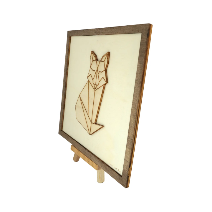 Tableau cadre personnalisable d’un renard en bois découpé et gravé vue de profil avec chevalet Woodillusion