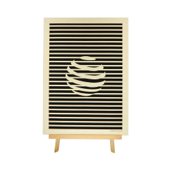 Tableau cadre personnalisable d’une sphère en bois découpé et gravé vue de face avec chevalet Woodillusion