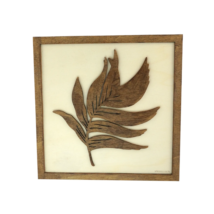 Tableau cadre personnalisable d’une feuille en bois découpé et gravé vue de face Woodillusion