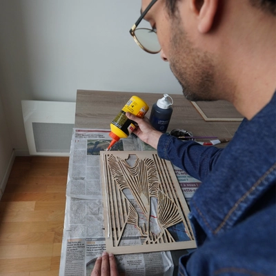 step-5-applying-glue-woodillusion